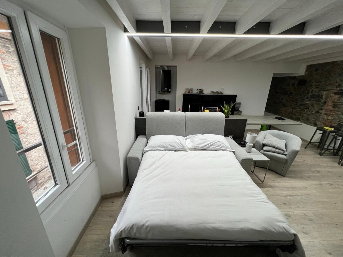Larius Apartment Como Buitenkant foto