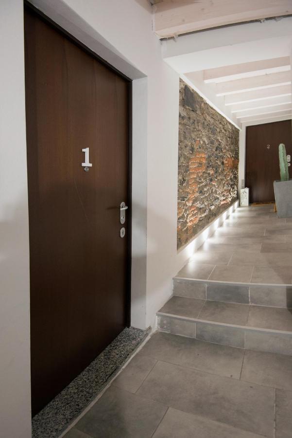 Larius Apartment Como Buitenkant foto
